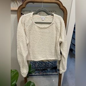 W’s Beyond Yoga cream/off-white fuzzy cropped sweater die M